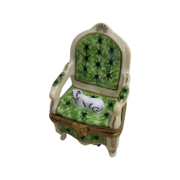 Cat on Green Chair Online Hot Sale